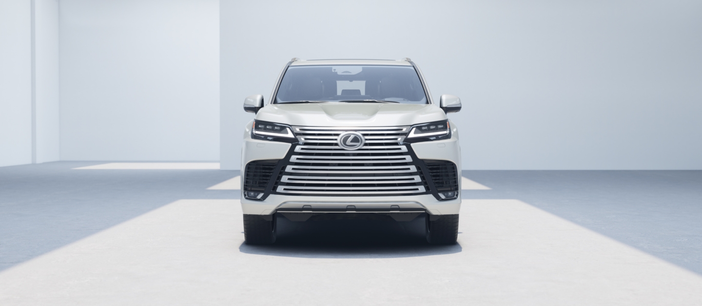 Lexus LX600 - 1